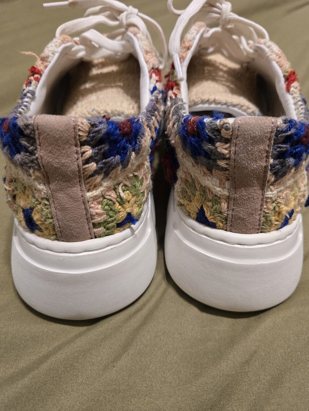 Free People "Catch Me If You Can"  Crochet Sneakers Boho Grandma Core  SZ 39/8.5 - Picture 7 of 9